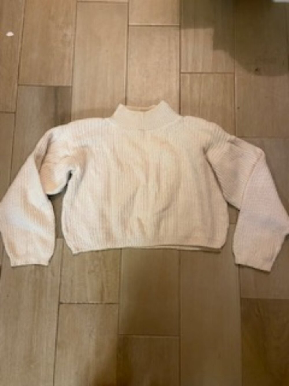 Women's Vintage Cropped Cable Knit Sweater
